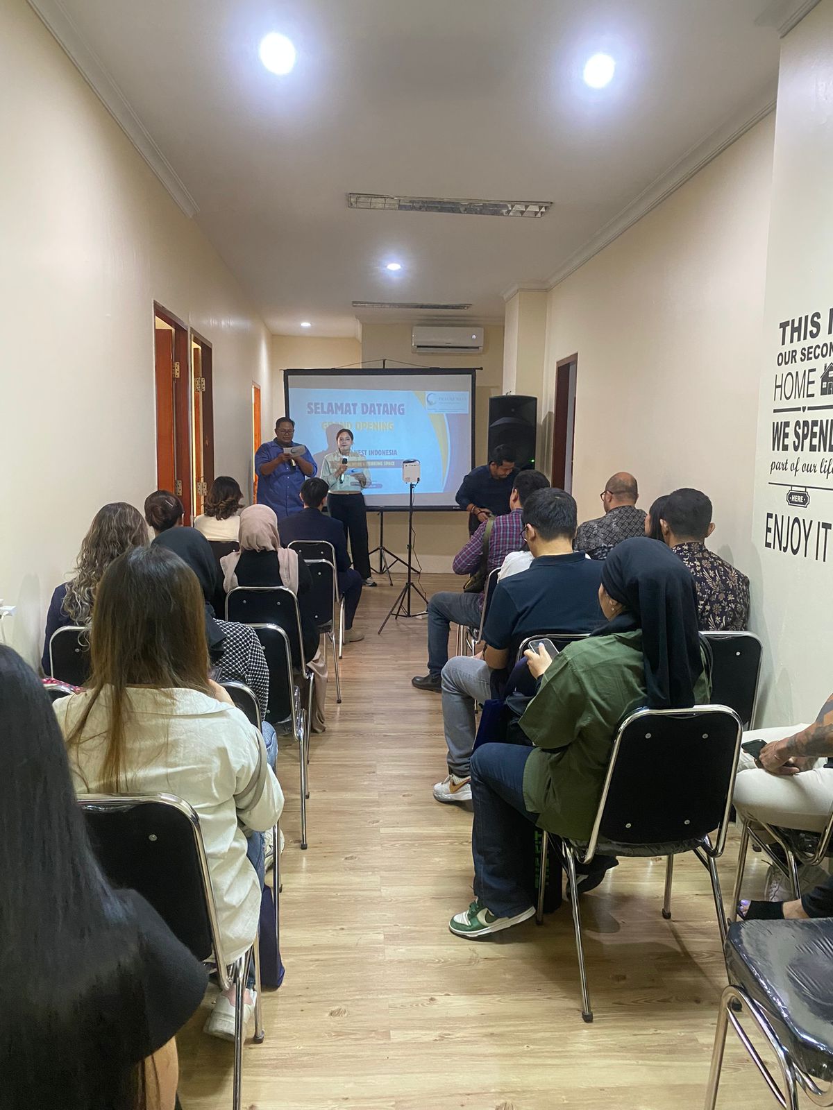 WhatsApp Image 2024-11-26 at 16.12.05 (1) WhatsApp Image 2024-11-26 at 16.12.05 (1)